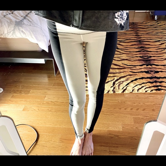 🍋NWOT Rare* Lululemon leggings - Picture 7 of 8